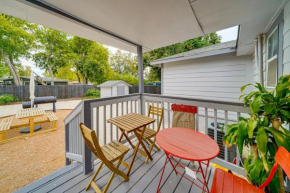 Less Than 1 Mi to Frost Bank Center Home with Deck and Grill!